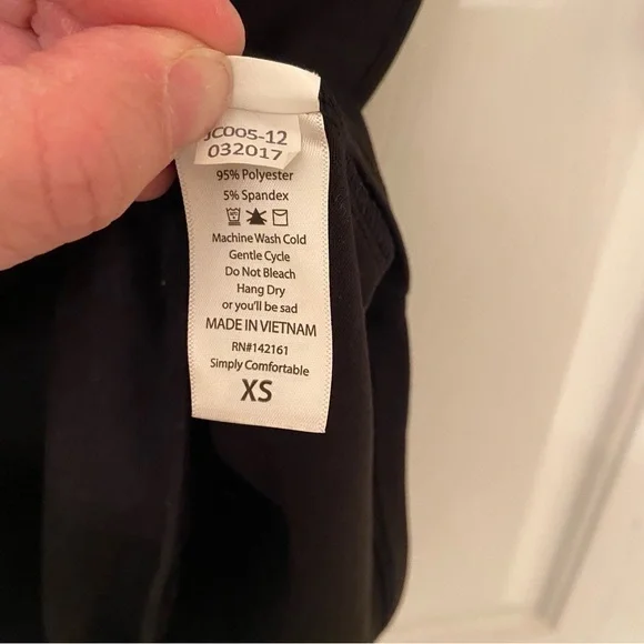 LulaRoe Disney Minnie Mouse‎ Randy shirt Size XS - Picture 3 of 6